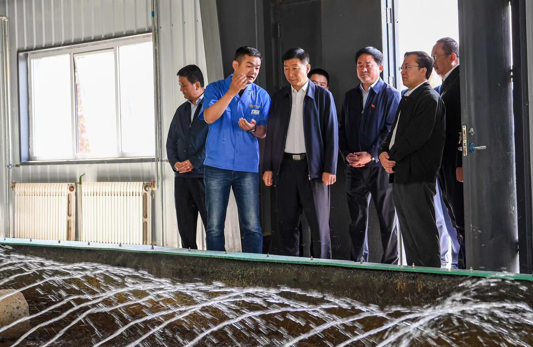 赵刚到水环境公司安塞第二污水处置厂调研