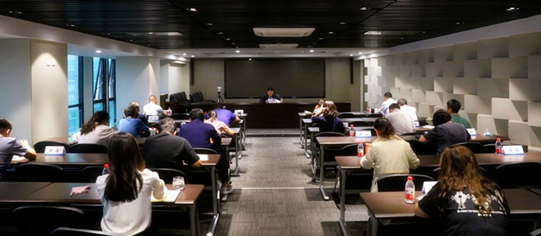 陕西金年会集团党委理论进建中心组召开专题会议 进建贯彻习近平总书记来陕调查沉要讲话沉要批示心灵