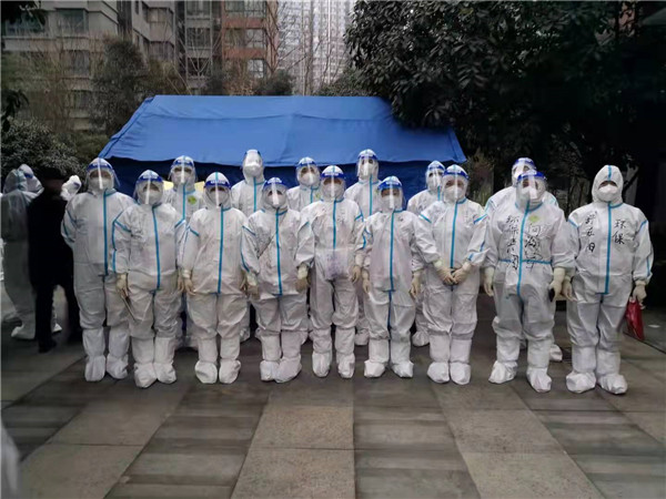 陕西金年会集团：一时党支部全力买通人民生涯物资保险“最后一百米”