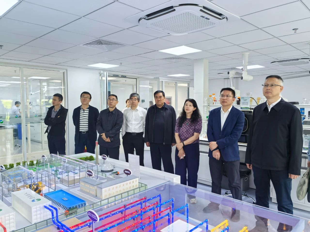 郝军亮带队赴粤苏两地金年会集团调查调研